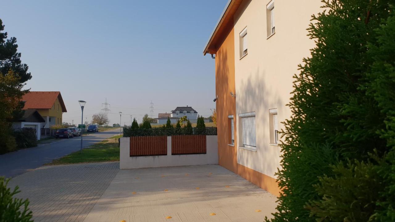 Pension Diana-Parndorf Extérieur photo