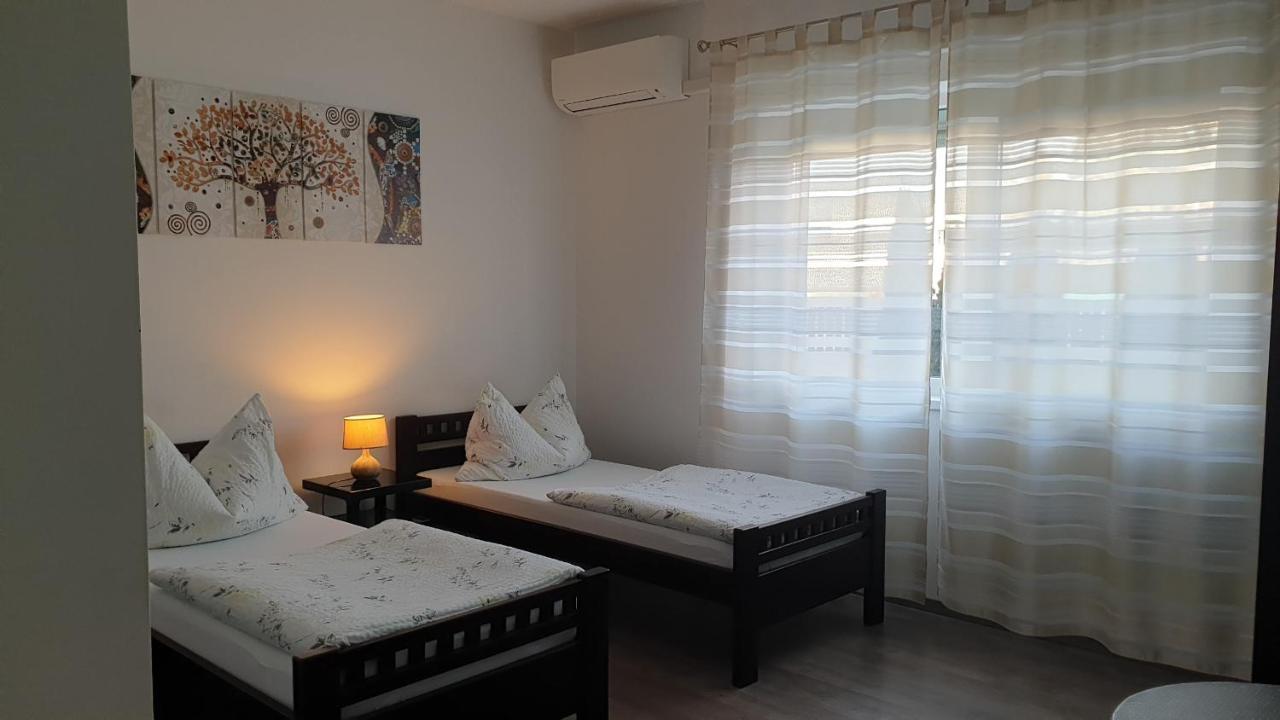 Pension Diana-Parndorf Extérieur photo