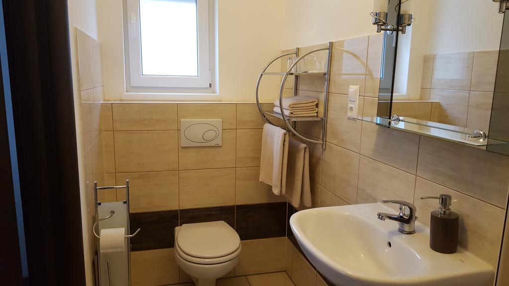 Pension Diana-Parndorf Extérieur photo